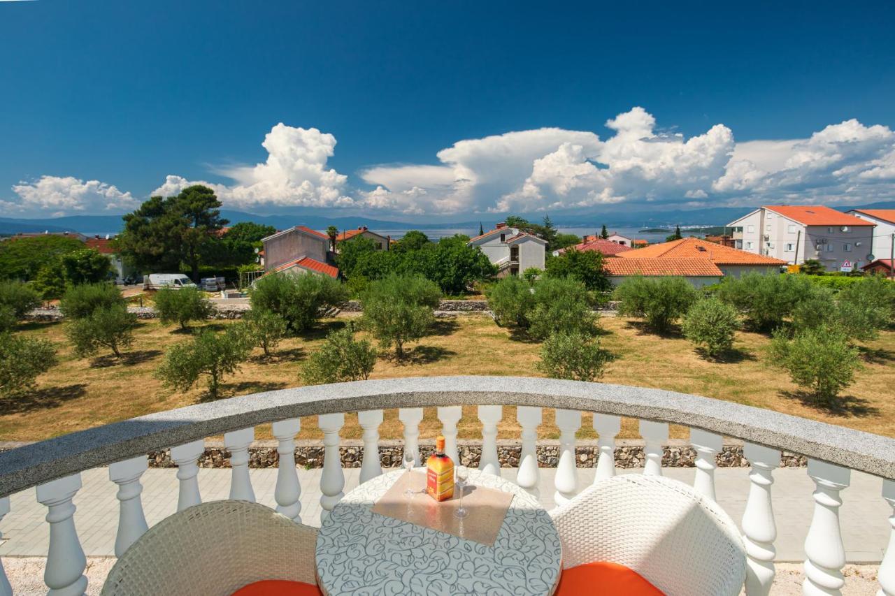 Vila Panorama By El-Pi Tours Malinska Extérieur photo