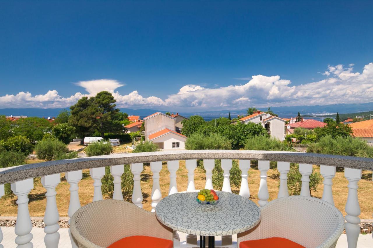 Vila Panorama By El-Pi Tours Malinska Extérieur photo