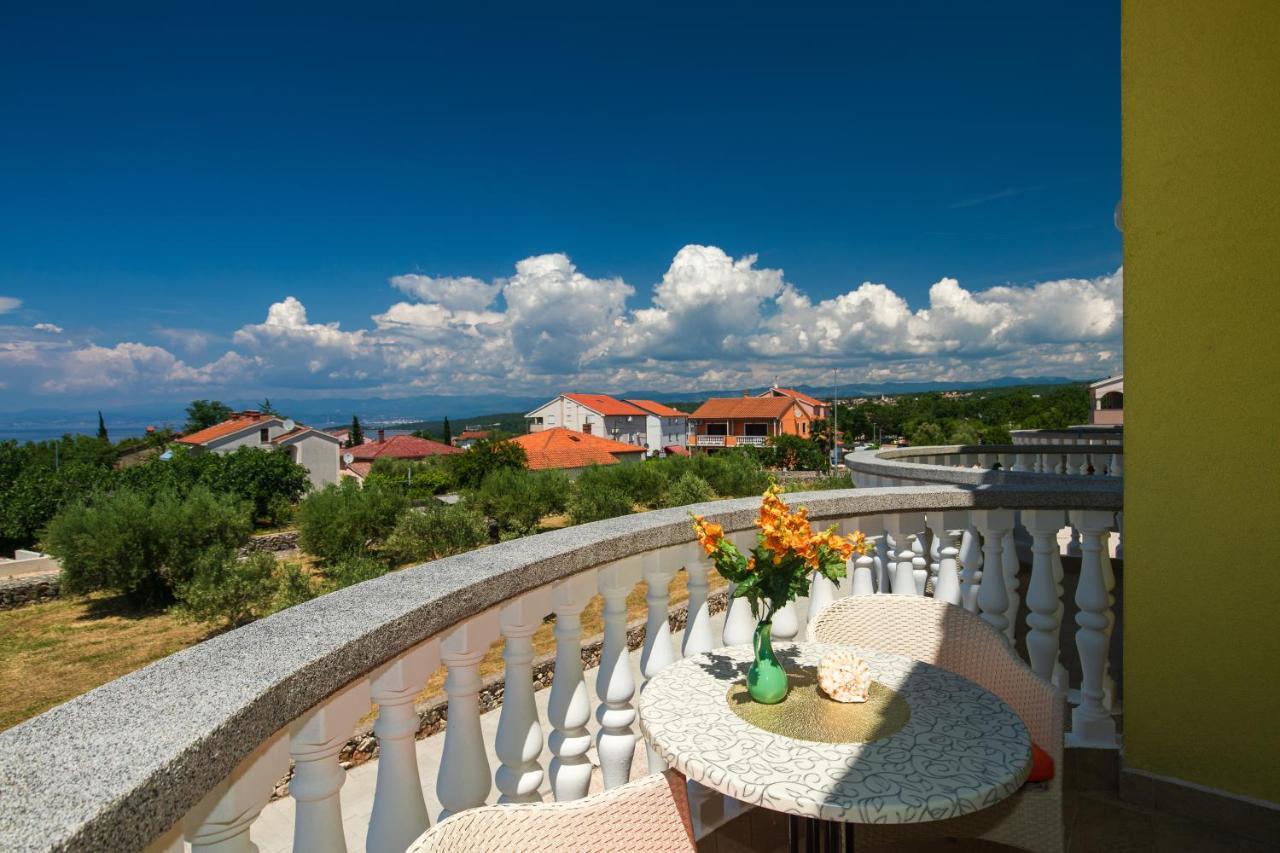 Vila Panorama By El-Pi Tours Malinska Extérieur photo