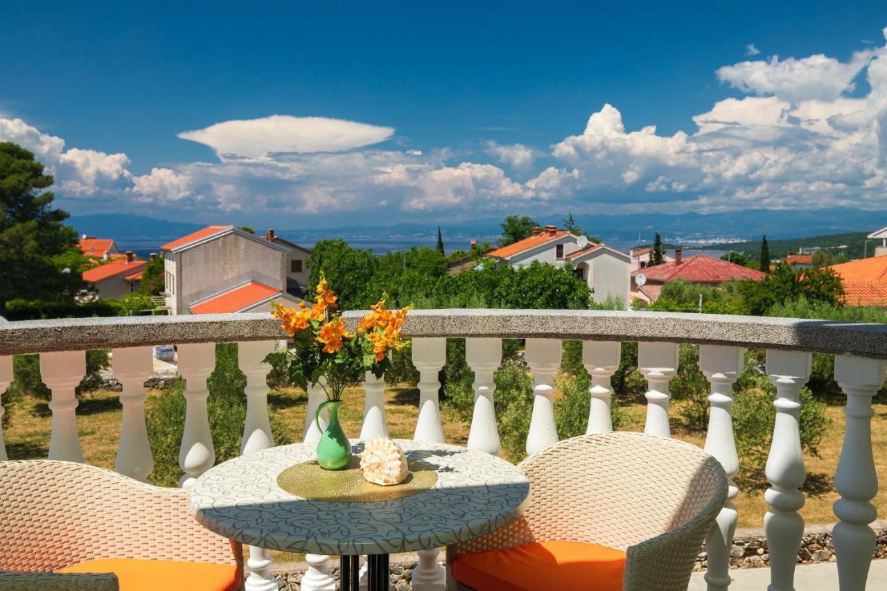 Vila Panorama By El-Pi Tours Malinska Extérieur photo